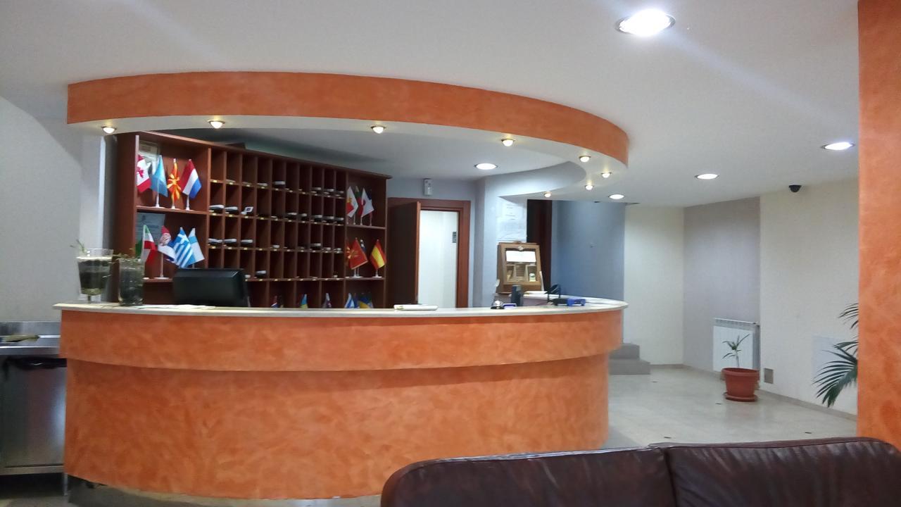 Hotel Makedonija Dojran 外观 照片